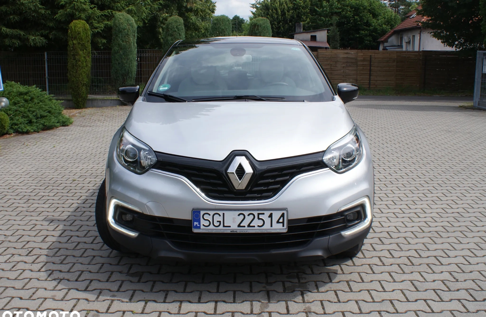 Renault Captur cena 49800 przebieg: 85000, rok produkcji 2017 z Buk małe 154